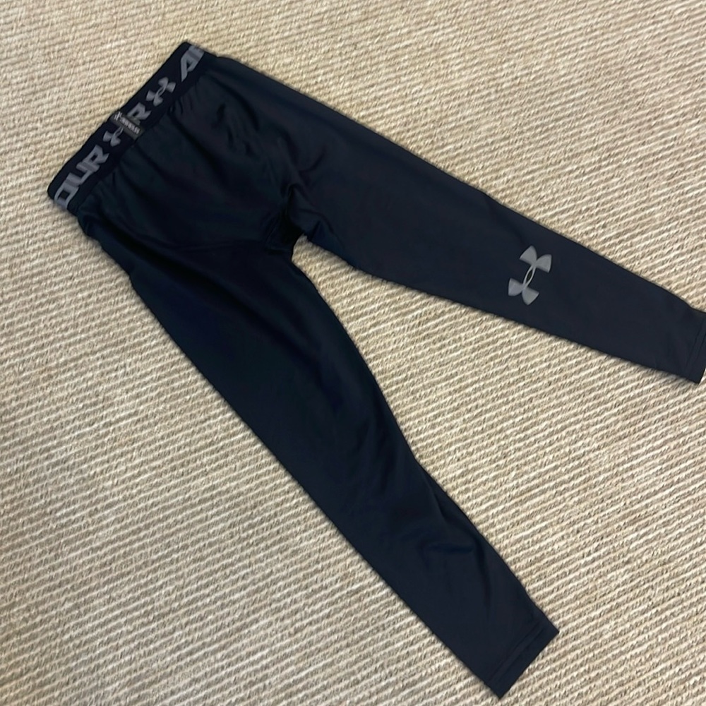 Under Armour boys, cold gear size s/m black